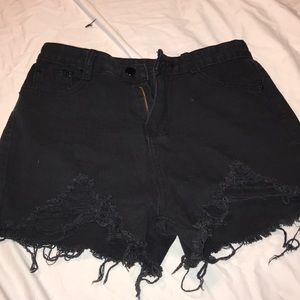 ripped black jeans short